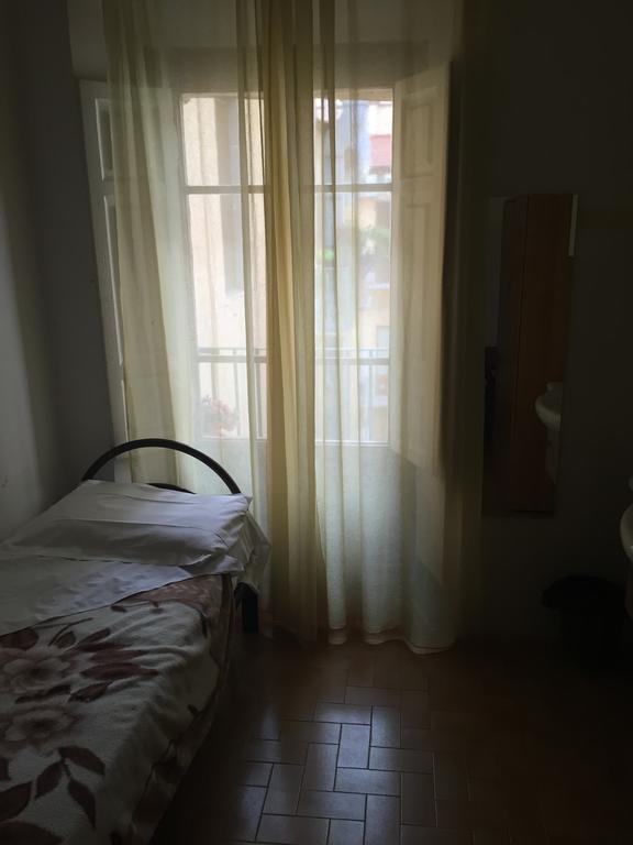 פירנצה Hostel Veronique חדר תמונה
