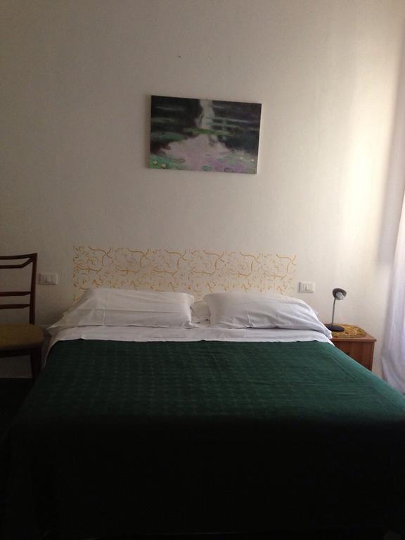 פירנצה Hostel Veronique חדר תמונה