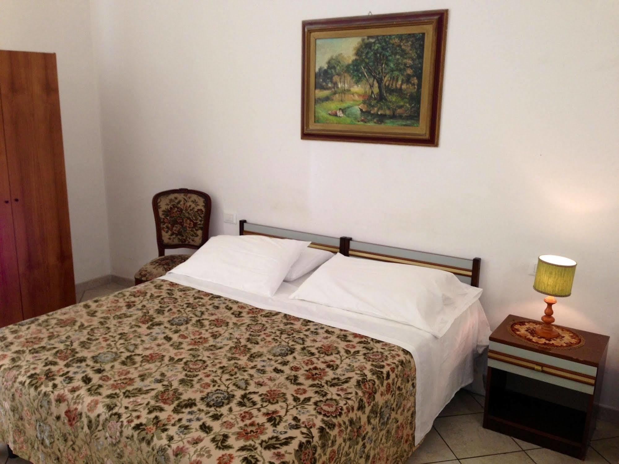 פירנצה Hostel Veronique מראה חיצוני תמונה
